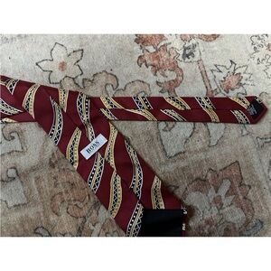 Hugo Boss Burgundy and Yellow Men's Tie